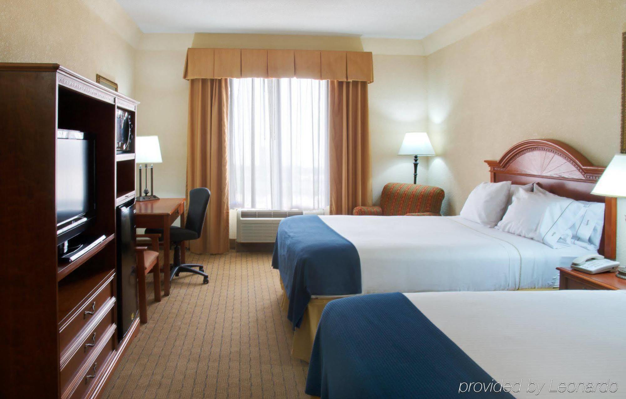 Holiday Inn Express & Suites Houston - Memorial Park Area By Ihg Bilik gambar